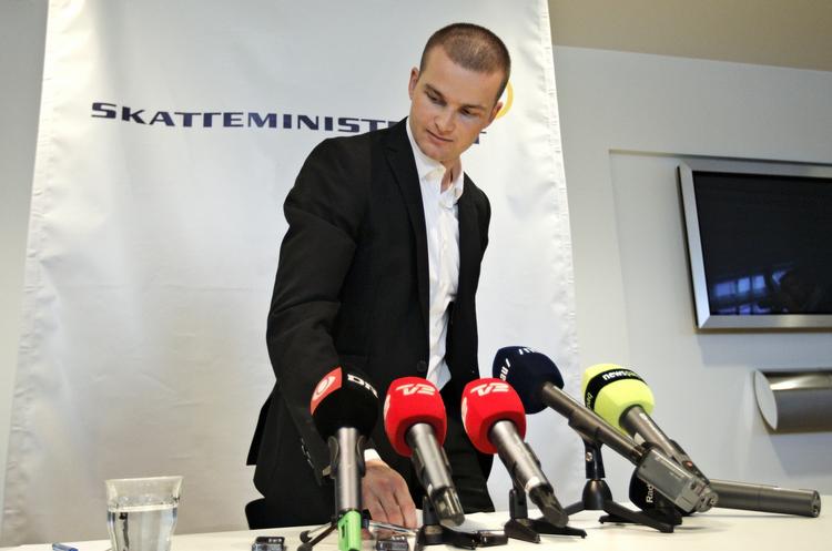 MODVIND. Skatteminster Thor Möger Pedersen møder massiv kritik for element i regerings skattereform, der skrotter skatterabatten for udstationerede danskere. 