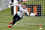 trænerfyring. Stephan Andersen får formentlig mere ro på fodboldtilværelsen i det franske, hvor han har udsigt til mere spilletid. 