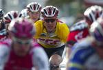 Den tidligere CSC-rytter Jörg Jaksche( i midten i gult) skal snakke med UCI-præsiden om sine dopingerfaringer hos tidligere arbejdsgivere. 