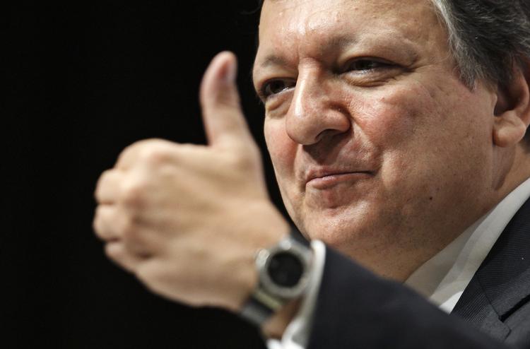 politik. Formand for EU-kommissionen José Manuel Barroso skal fortsætte på posten efter 2014, mener næstformand Viviane Reding. 