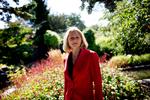 'hemmelig'. Charlotte Garby er ny direktør i Haveselskabet, og hun kunne godt tænke sig, at selskabets prydhave ved Frederiksberg Runddel blev mere kendt af offentligheden. 