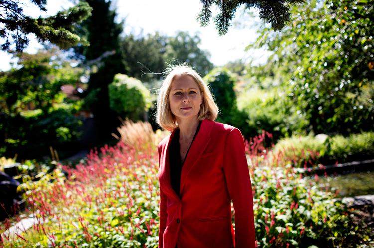 'hemmelig'. Charlotte Garby er ny direktør i Haveselskabet, og hun kunne godt tænke sig, at selskabets prydhave ved Frederiksberg Runddel blev mere kendt af offentligheden. 