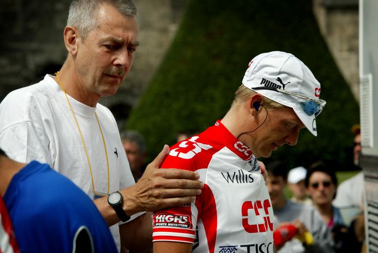 SKUFFET. I sit arbejde hos Bjarne Riis har Ole Kåre Føli taget blandt andre Jakob Piil under behandling, men dopingmisbrug ville få terapeuten til at forlade arbejdet straks. 