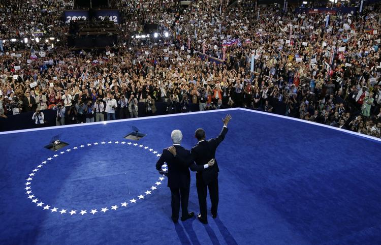 ...og så kunne de to præsidenter vinke ud til de delegarede. 