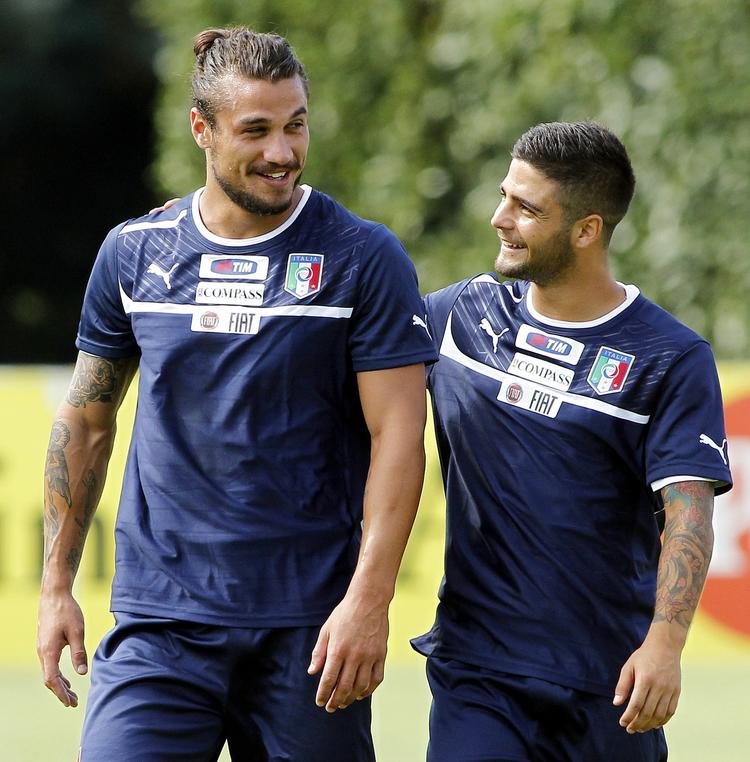 Nye. Lorenzo Insigne (t.h.) kan få debut for Italien i Sofia fredag aften. Makkeren Pablo Osvaldo har spillet to landskampe. 