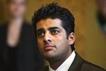 Løntilskudsjob. Ikram Sarwar, politisk ordfører for Socialdemokraterne i Københavns Kommune, vil have regeringen til at gøre løntilskudsjob til at tælle som genoptjening til dagpenge. 