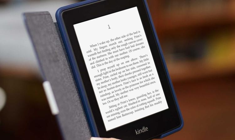 LYSSTÆRK. Den nye Kindle Paperwhite har lys indbygget og en skærm, der er næsten så hvid som et stykke papir. 