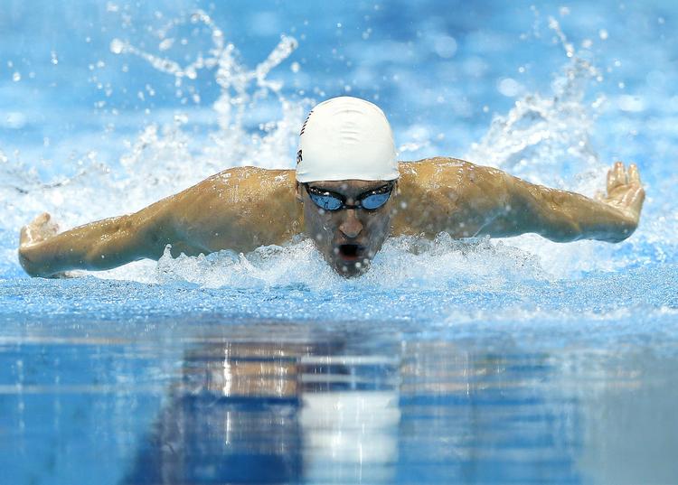 guld. Den blinde tidligere soldat, Bradley Snyder, er blevet en af USA's medaljehelte ved svømning under de paralympiske lege. 