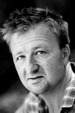 Blogger. Øjvind Hesselager udtrykker frygt for, at Politikens nye retningslinjer vil fravriste journalisterne deres redaktionelle magt. Læsernes Redaktør er uenig. 