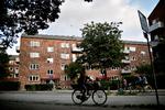 LAV. På Indre Nørrebro ved Guldbergshave tjener hver borger over 18 år kun cirka 167.000 kroner om året før skat. 