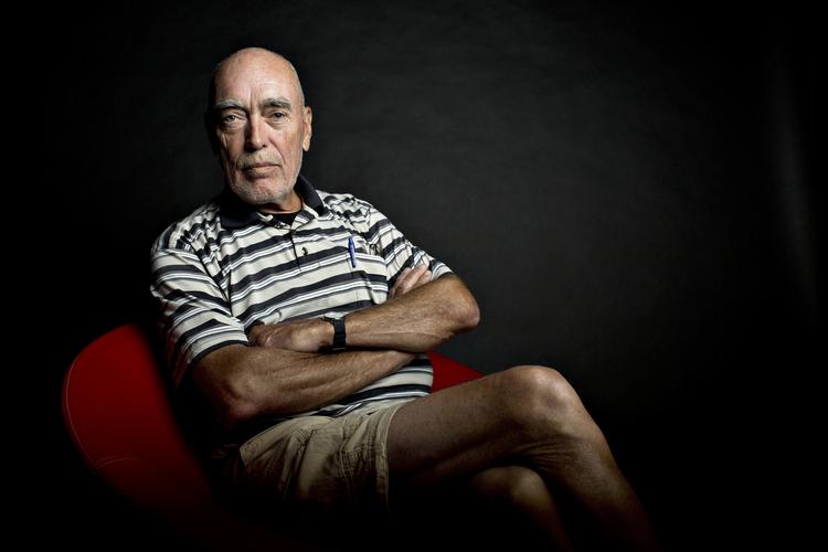 Oldschool. 77-årige Preben Wilhjelm er venstresocialist af den gamle skole, og hans nyudgivne politiske pamflet sælger som varmt brød. 