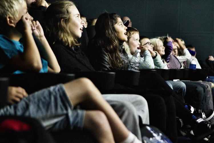 Børnefilm. Der er plads til både alvor og humor på Buster. 