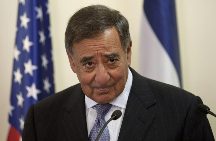 Uacceptabelt. USA's forsvarsminister, Leon Panetta, udtaler sig nu for første gang i sagen om den tidligere elitesoldat, der afslører detaljer om aktionen mod Osama bin Laden sidste år. 