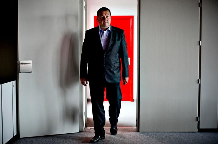 Nyvalgt. Dansk Metals nye formand, 48-årige Claus Jensen, sætter allerede på sin første dag i sædet ret til betalt uddannelse på dagsordenen. 