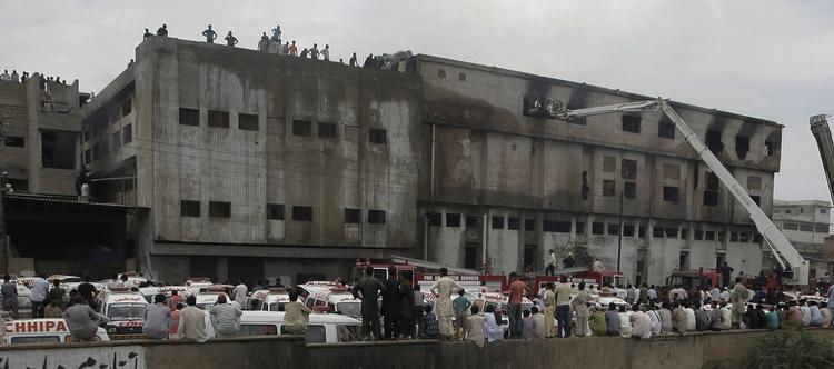 udbrændt. Fabrikken var brygget skrøbeligt, den var propfuld, og der var ingen nødudgange. 