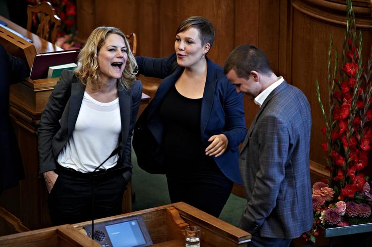 Johanne Schmidt Nielsen, Astrid Krag og Thor Möger Pedersen under folketingets åbning i oktober 2011. 