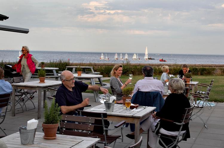 Vue. Udsigten fejler ikke noget på Restaurant Sejlklubberne. Desværre står maden ikke helt mål. 