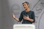 Økonomi. Magrethe Vestager (R) vil ikke styres af prognoser, men ser dem som en hjælp til beslutningsgrundlag. 
