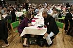 Dagpengedebat. Flere i det radikale bagland efterlyser på partiets landsmøde i Nyborg en mere social profil i beskæftigelsespolitikken. 