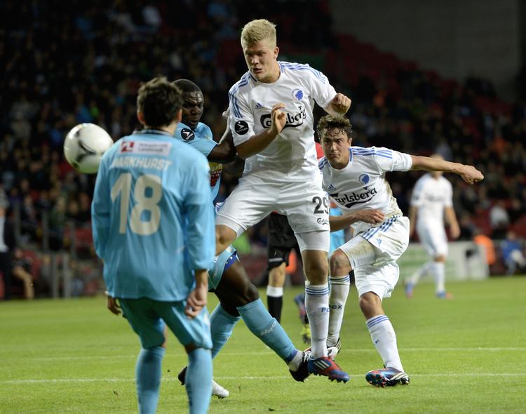 Målscorer.Godt 17.000 tilskuere så Andreas Cornelius stige til vejrs og heade bolden i mål til slutresultatet 2-1. 