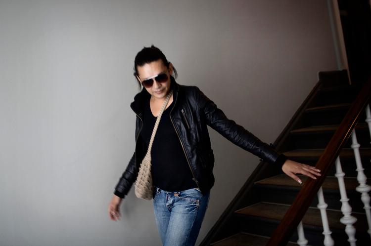 Nedtur. Siden i torsdags har Fernanda på grund af sin skrøbelige  psykiske tilstand ikke været ude af sit værelse på Reden International. Hun har opgivet kampen, men nu kæmper andre for hende. 