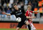 debutant. Mod AaB fik Jonas Borring debut for sin fjerde klub, efter at have spillet for B 1913, OB og FC Midtjylland. 