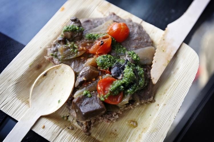 Gammeldags. Palæo - eller stenalderkost er blevet meget populært det seneste år. Her er det en take-away ret fra restaurant Palæo i Torvehallerne i København. 