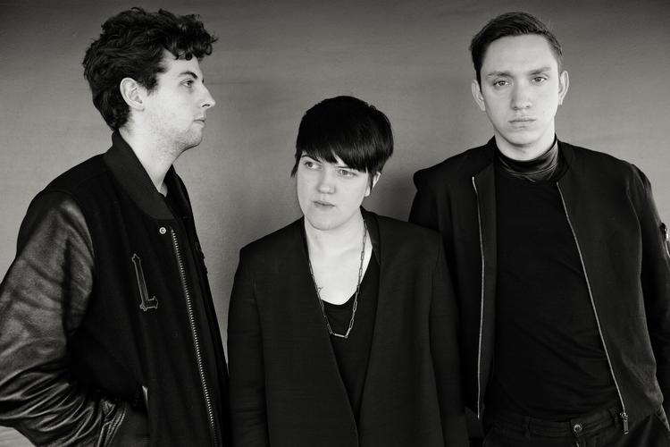 Stjerner. The XX slog igennem med den selvbetitlede debut og har lige udgivet opfølgeren 'Coexist'. 