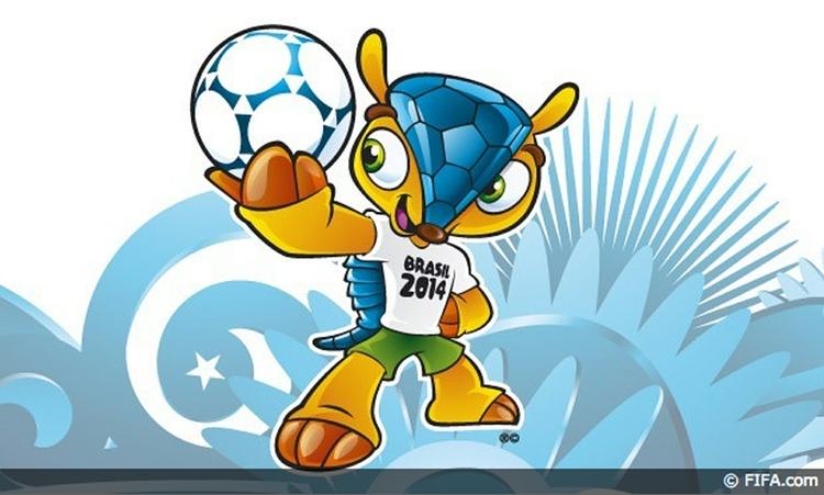 maskot. Sådan kommer maskotten for VM i Brasilien 2014 til at se ud. Bæltedyret får et navn omkring midten af november. 