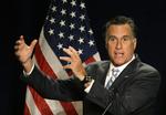 Modgang. Republikanernes præsidentkandidat ligger omtrent lige med præsident Obama i målinger på landsplan. Men blandt valgets vigtige midtervælgere har de seneste sager skadet Mitt Romneys vinderchancer. Her taler han ved et arrangement for bidragydere i Atlanta onsdag. 