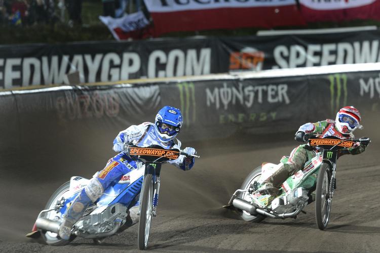 undskyld. Selv om han føte sig uretfærdigt behandlet i Målilla, valgte Nicki Pedersen (tv.) at sige undskyld. 