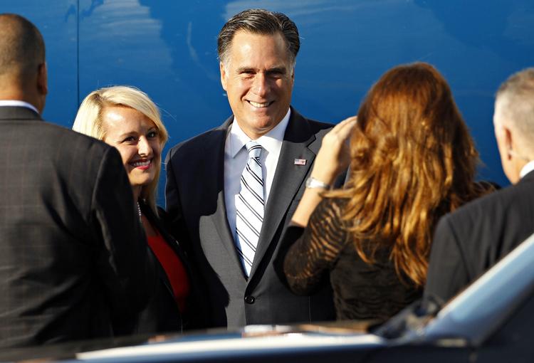 Skattebetaler. Mitt Romney har betalt skat hvert år siden 1990, skriver hans revisorer i et brev, som fremlægges ved midnatstid. Her er den republikanske præsidentkandidat på kampagne i Seattle onsdag. 