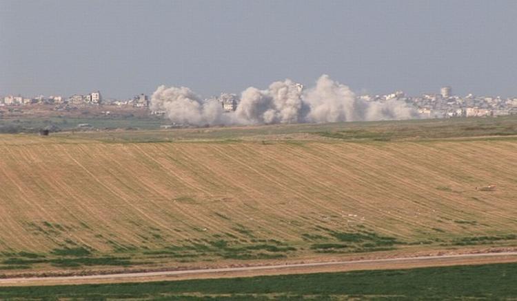 Film. I 'War Matador' interviewes nationalistiske israelere, der rejser til Gaza fra resten af landet for at observere krigshandlinger. 
