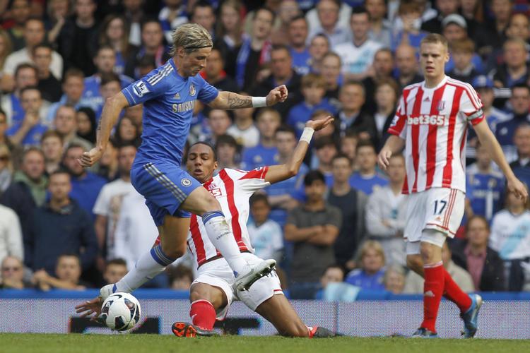 taktisk. Stoke havde lagt en stram taktik til erobring af et point mod Chelsea, men blev snydt til sidst af Chelsea-forsvarer Ashley Coles scoring. 