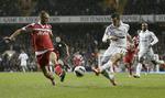 hjemmesejr. Gareth Bale er fremme og afslutte for Tottenham i hjemmekampen mod Queens Park. 
