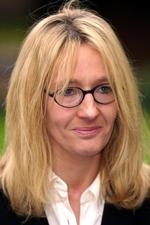 Litteratur. J.K. Rowling er stor tilhænger af velfærdsstaten, og social ulighed er et af temaerne i hendes næste bog. 