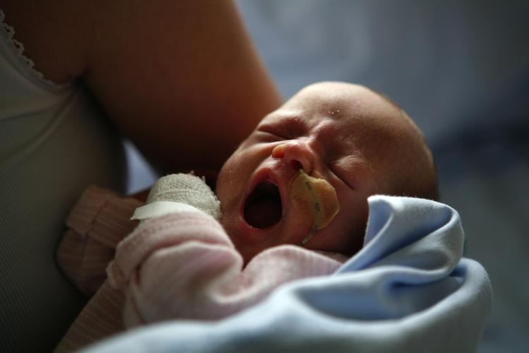 nedgradering. I dag må sæden fra én donor bruges til at gøre 25 danske kvinder gravide. Fremover skal antallet skrues ned til 12. 