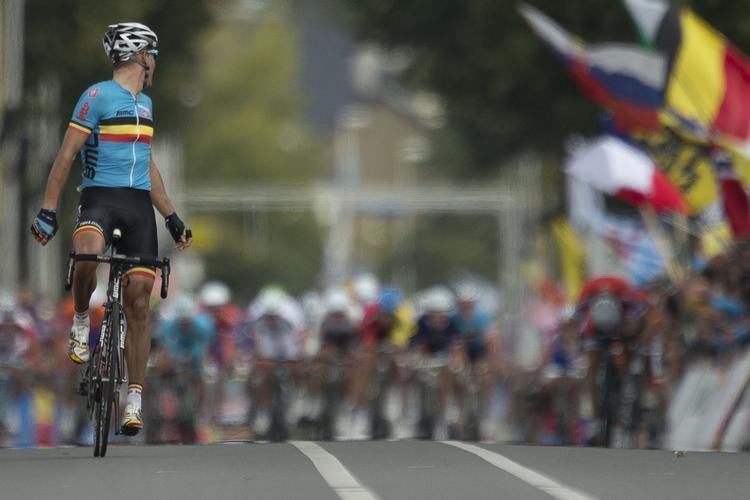 Antrit. Gilbert slog til på sidste tur op ad Cauberg og kørte alene til målet i VM-løbet. 
