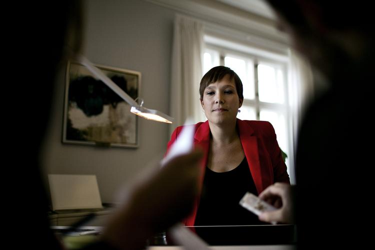 Formandsvalg. At Astrid Krag vinder stort uden nævneværdig modstand, virker lige nu ikke sandsynligt. 