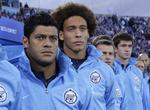 Nye. Hulk (t.v.) og Witsel kostede 650 millioner kroner. De blev købt i henholdsvis FC Porto og Benfica. 