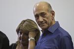 Den forhenværende premierminister Ehud Olmert kan vende tilbage til politik efter dom i Jerusalem i dag. 