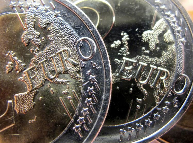 NEJ! 70 procent af danskerne siger nej til at indføre denne mønt i stedet for de danske. 