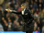 Frustration. City-boss Roberto Mancini var irriteret på kollegaen Paul Lambert efter pokalnederlaget til Aston Villa tirsdag aften. 