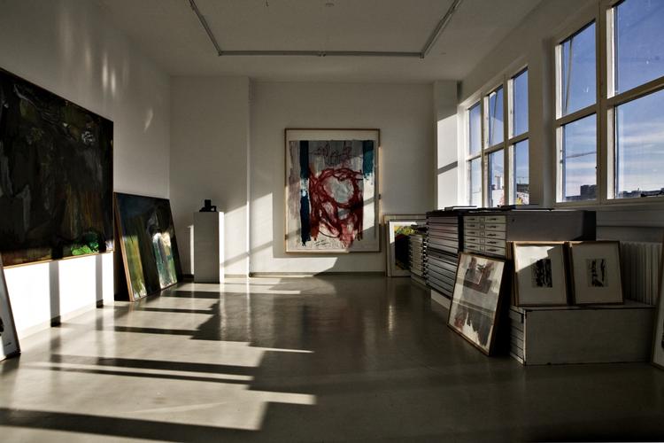 Sortering. Julie Nords galleri, V1 i Kødbyen, er et af de få steder, der ligefrem har oplevet fremgang under krisen. 