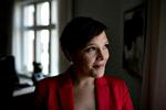 Hjemmebane. Astrid Krag modtager ikke støtte fra sin hjemegn. Fungerende formand i SF Vejle, Frank Mosegaard, mener sundhedsministeren mangler erfaring og støtter i stedet Annette Vilhelmsen. (Arkivfoto) 
