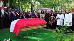 Ombytning. Siden 2010 har den historiske politiker Anna Walentynowicz ligget i den forkerte grav. I dag blev hun stedt til hvile i sin hjemby, Gdansk. 