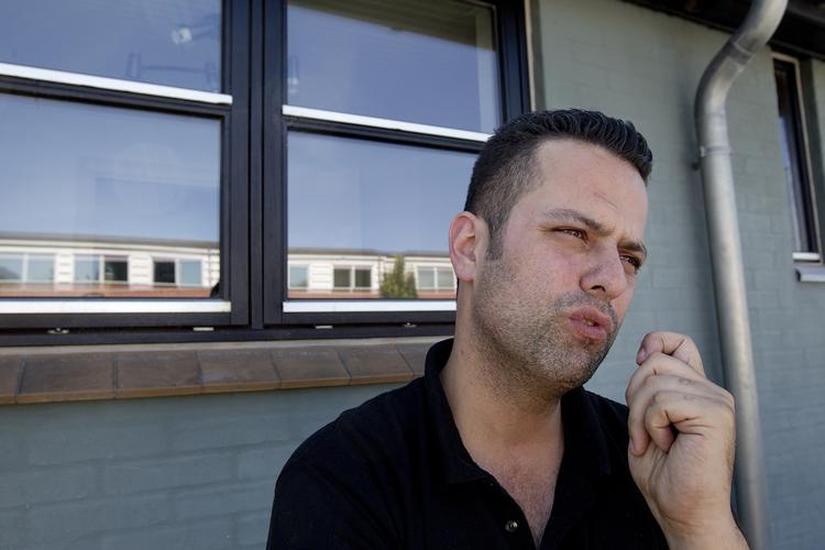 fraflalden. Amin Skov har tidligere stemt på Socialdemokraterne, men nu kritiserer han den vej, partiet er gået. 