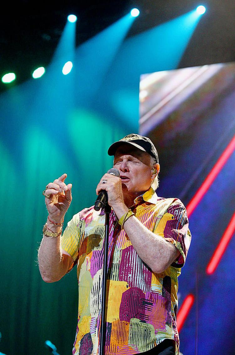 Originalt. Mike Loves (i billedet) søn, Christian Love, overtager de andre Beach Boys' plads i bandet. 