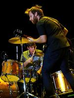 KRITISKE. The Black Keys nægter at lade deres musik streame på Spotify. Her ses trommeslager Patrick Carney og sanger Dan Auerbach til en koncert. 