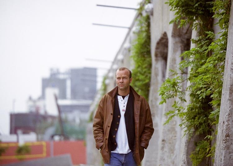 Bryggeren. Jens Henrik Jensen har begået endnu en spændende roman med første bind i ny serie, 'De hængte hunde'. 